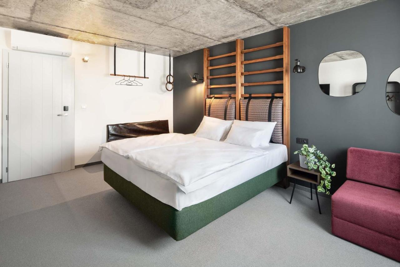 Boutique Hotel Mezi Svy Hradec Králové 外观 照片