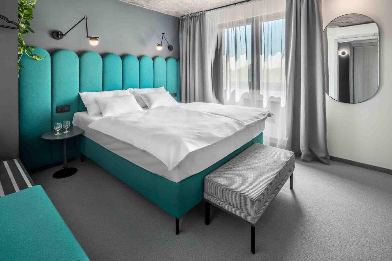 Boutique Hotel Mezi Svy Hradec Králové 外观 照片