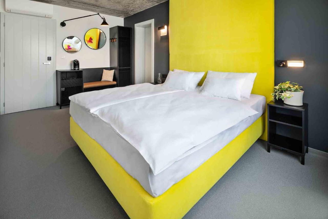 Boutique Hotel Mezi Svy Hradec Králové 外观 照片
