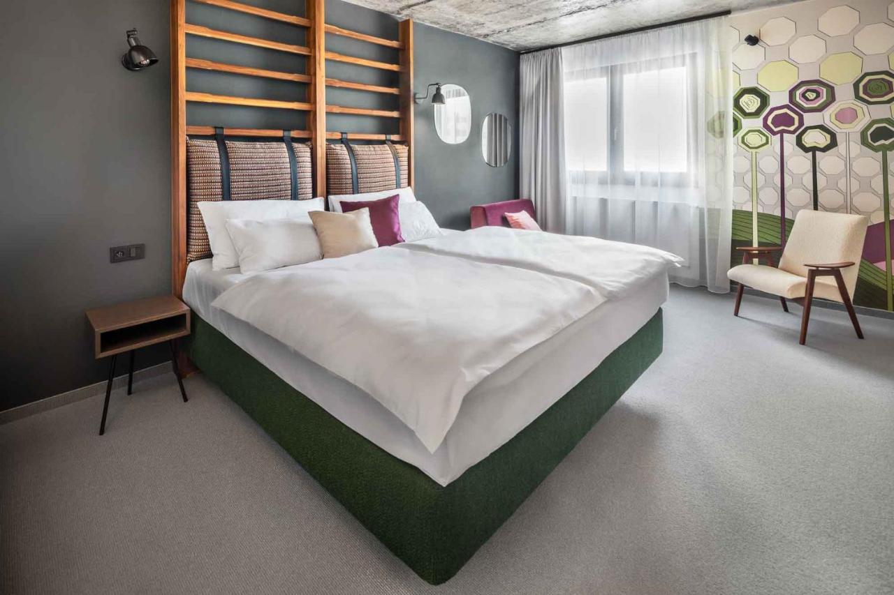 Boutique Hotel Mezi Svy Hradec Králové 外观 照片