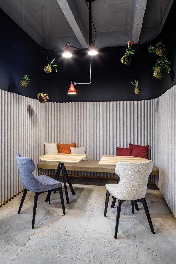 Boutique Hotel Mezi Svy Hradec Králové 外观 照片